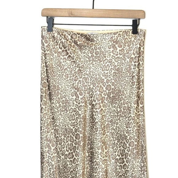 Rails Leopard Print Midi Skirt in Cream and Tan - Picture 3 of 15